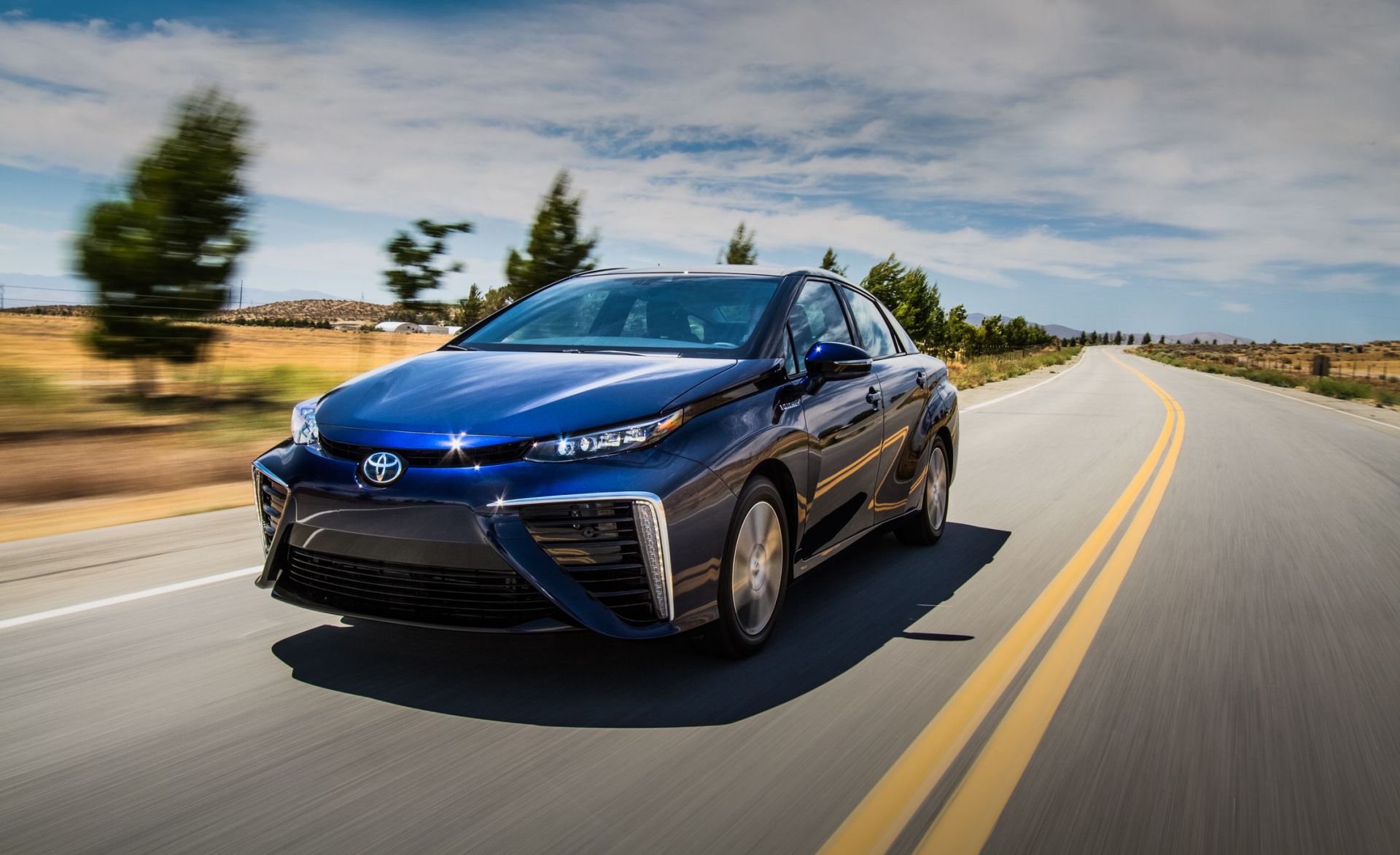 Xe Toyota Mirai