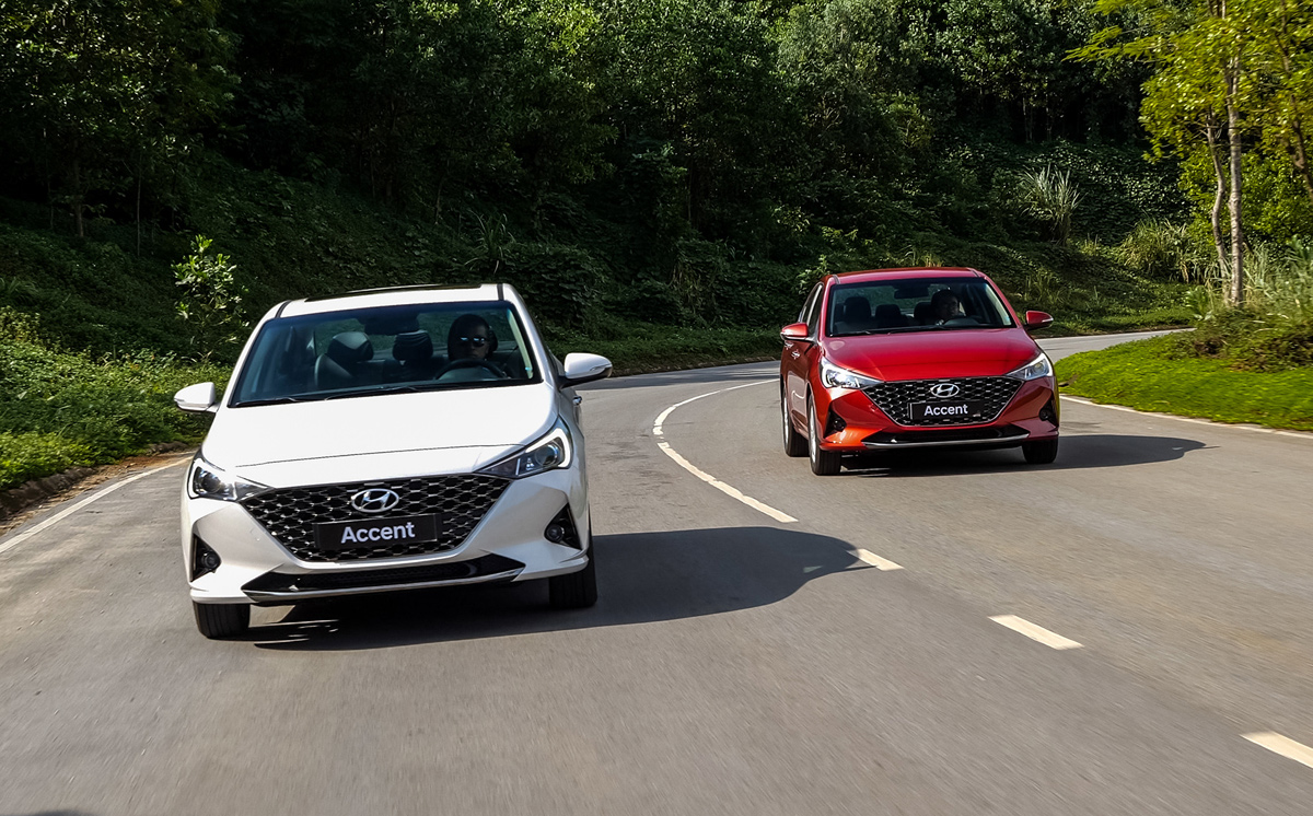 Xe Hyundai Accent