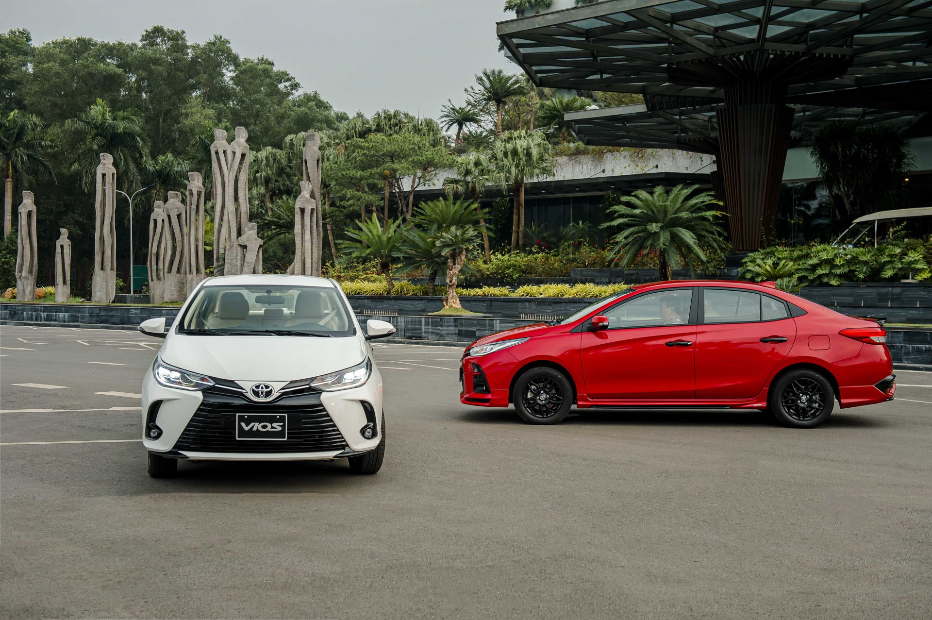 Toyota Vios 2021 sẽ có 2 phiên bản tuỳ chọn G và GR-S