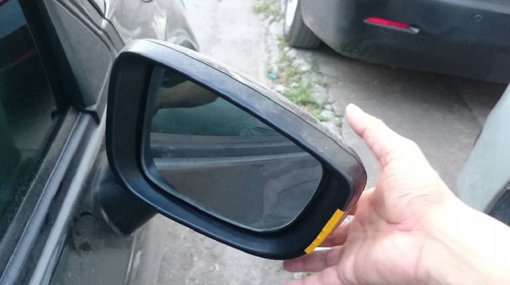 vặt trộm phụ tùng xe