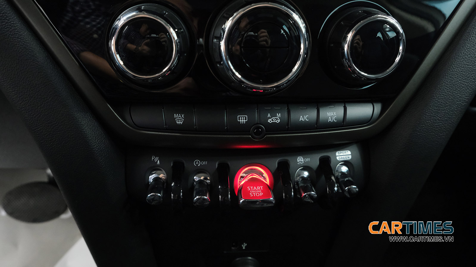Táp lô xe MINI Countryman