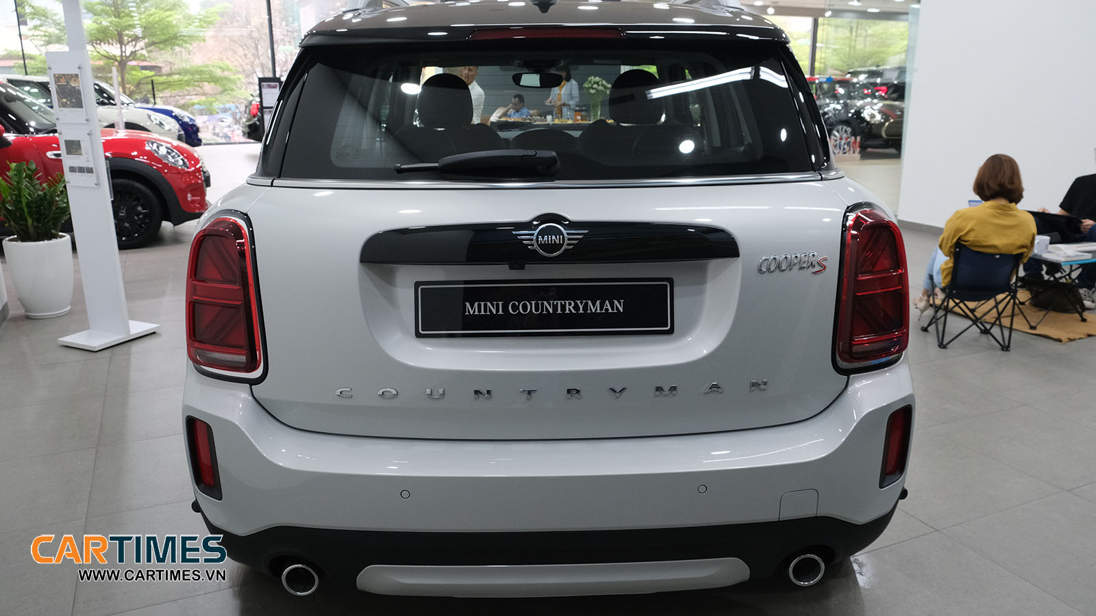 Phía sau xe Countryman