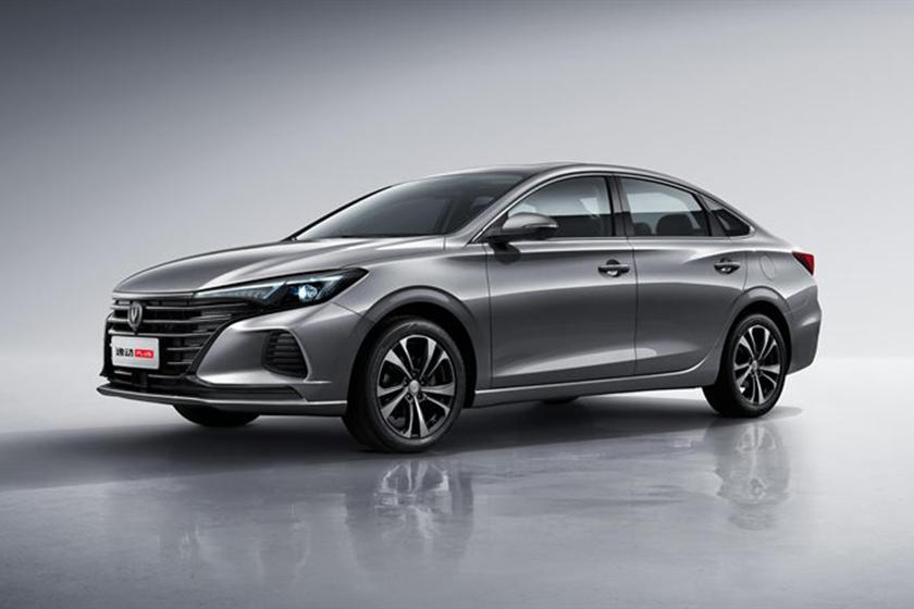 Changan Eado là mẫu xe hạng C