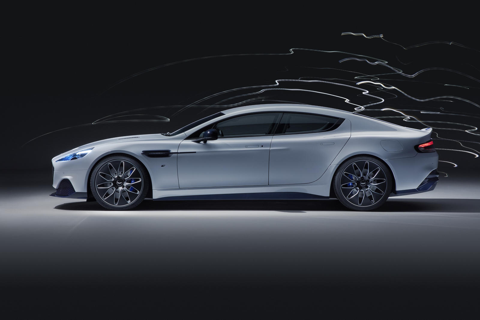 Aston Martin sẽ có những mẫu xe chạy điện đầu tiên vào năm 2025