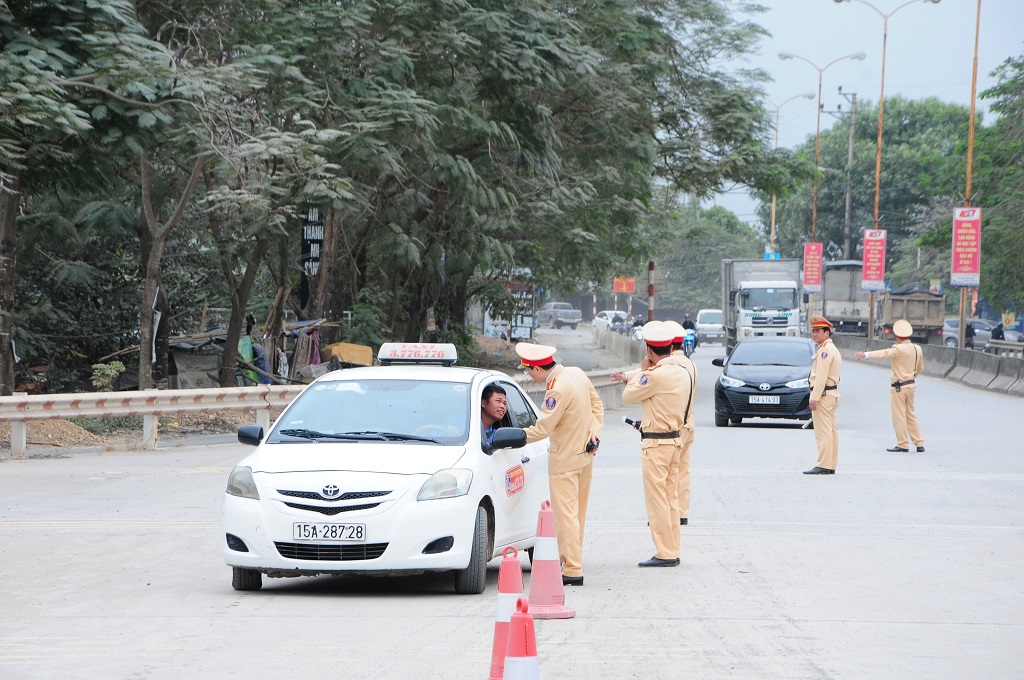lỗi không thắt dây an toàn