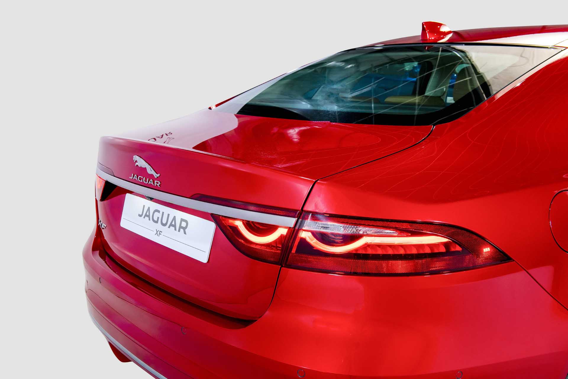 Đuôi xe Jaguar XF