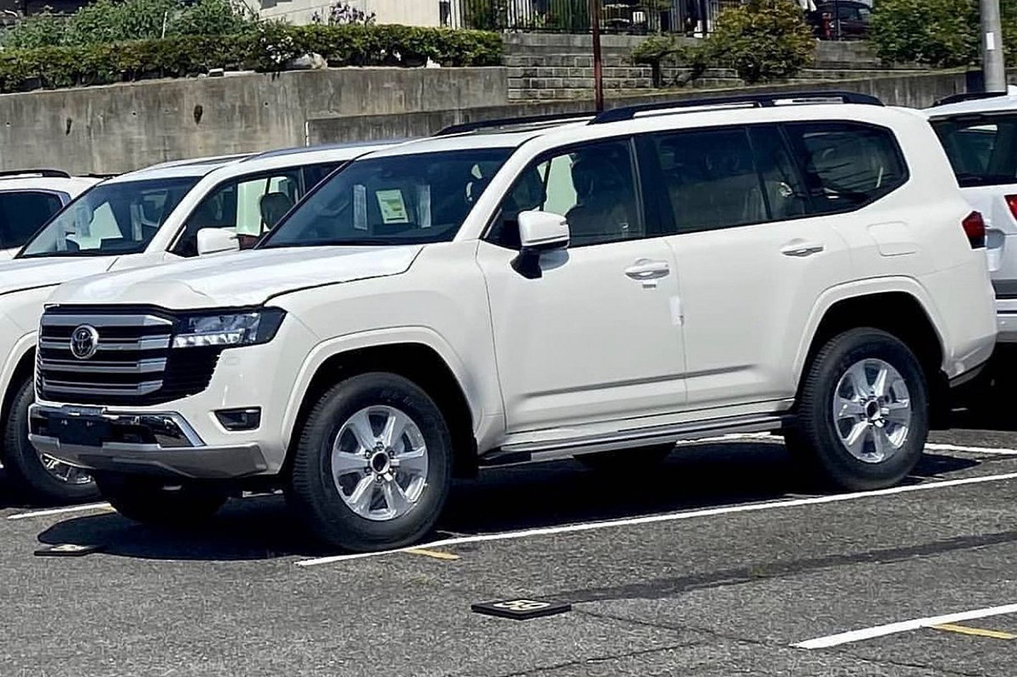Toyota Land Cruiser 2022 loại bỏ động cơ V8