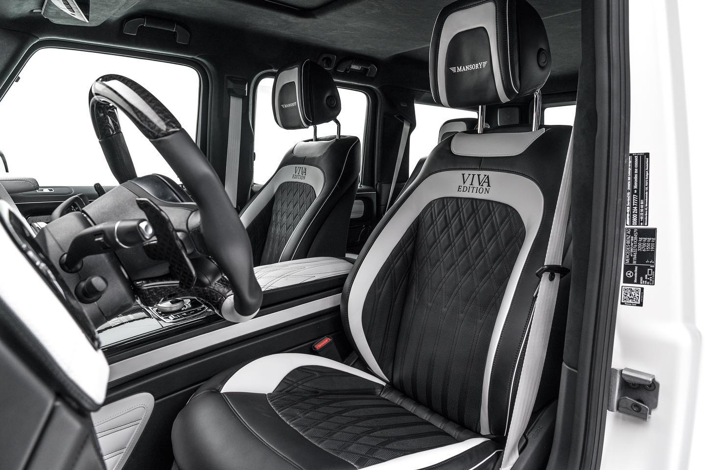 Ghế ngồi trên xe Mercedes-Benz G-Class Mansory Viva Edition