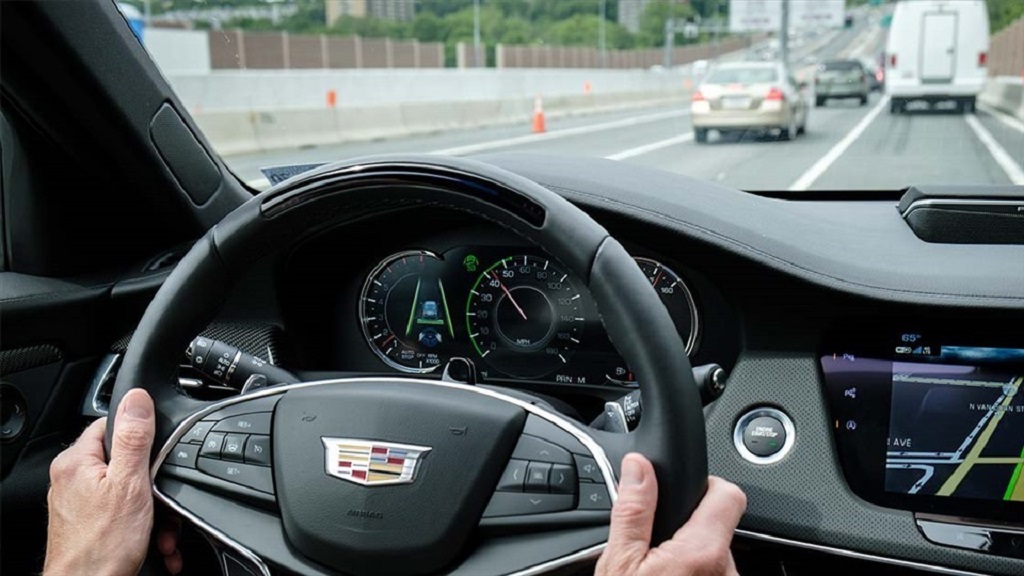 lái xe giảm tốc độ