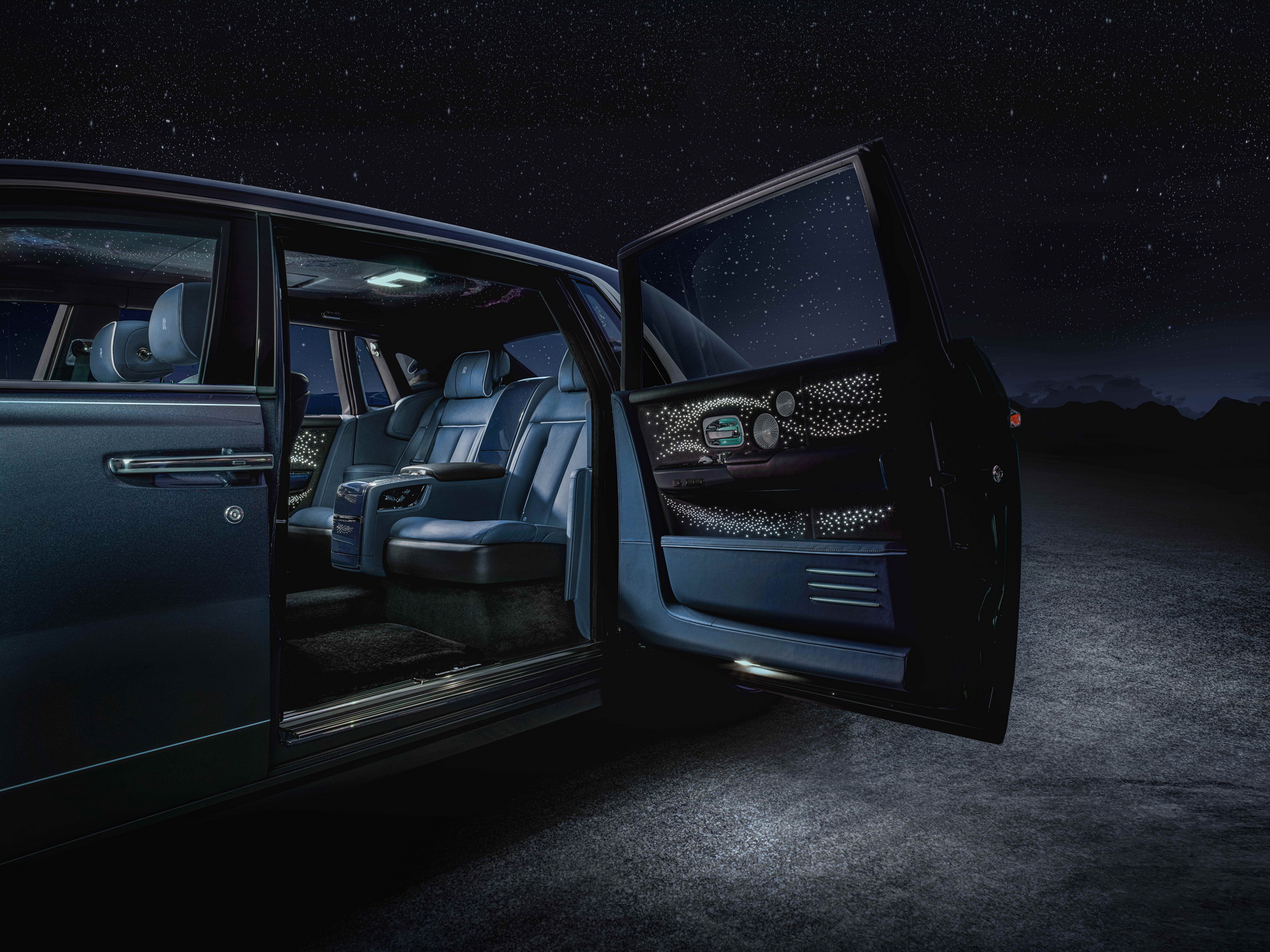 Hàng ghế sau của xe Rolls-Royce Phantom Tempus