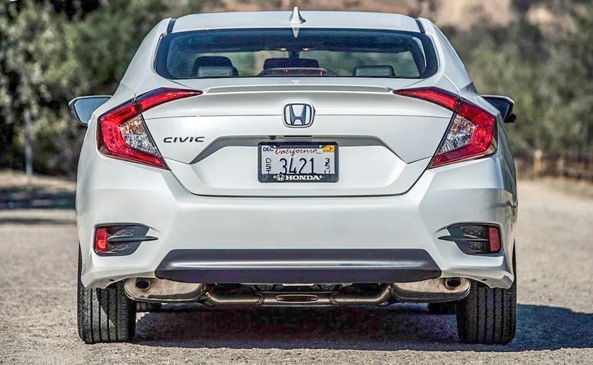 Honda Civic 2016 giá bao nhiêu?