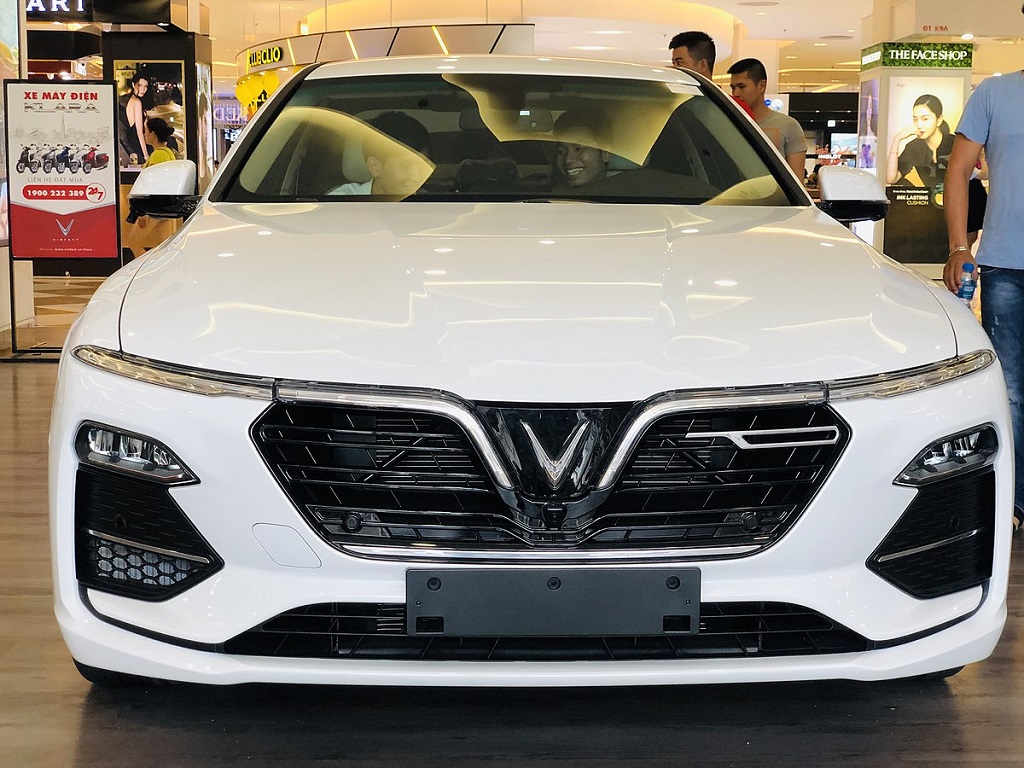 chiều rộng của xe ô tô