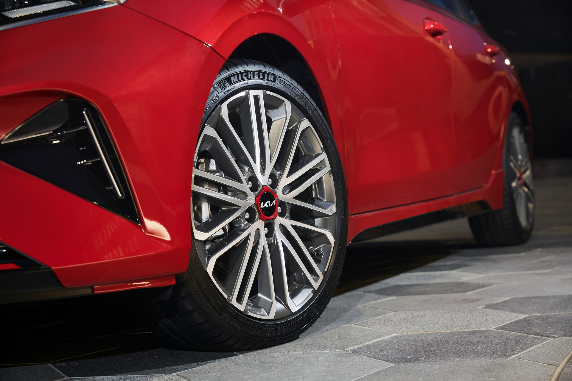 La zăng Kia Cerato 2022