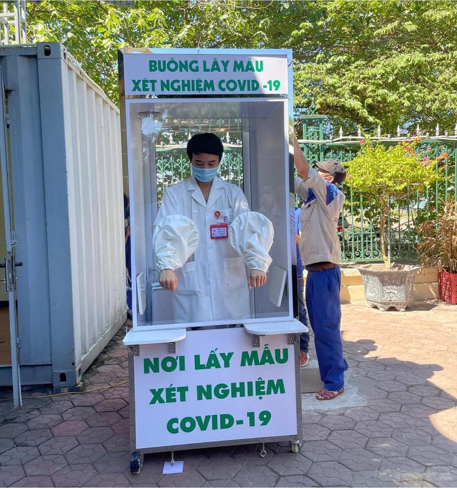 Phòng xét nghiệm COVID-19 cho Bác sĩ được Đại lí Ford Thủ đô chung tay cùng Bệnh viện Đại học Y Hà Nội đầu tư, nghiên cứu, và phát triển