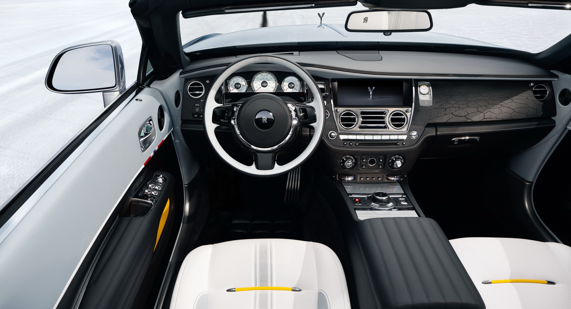 Cabin Rolls Royce Wraith và Dawn Black Badge Landspeed Collection