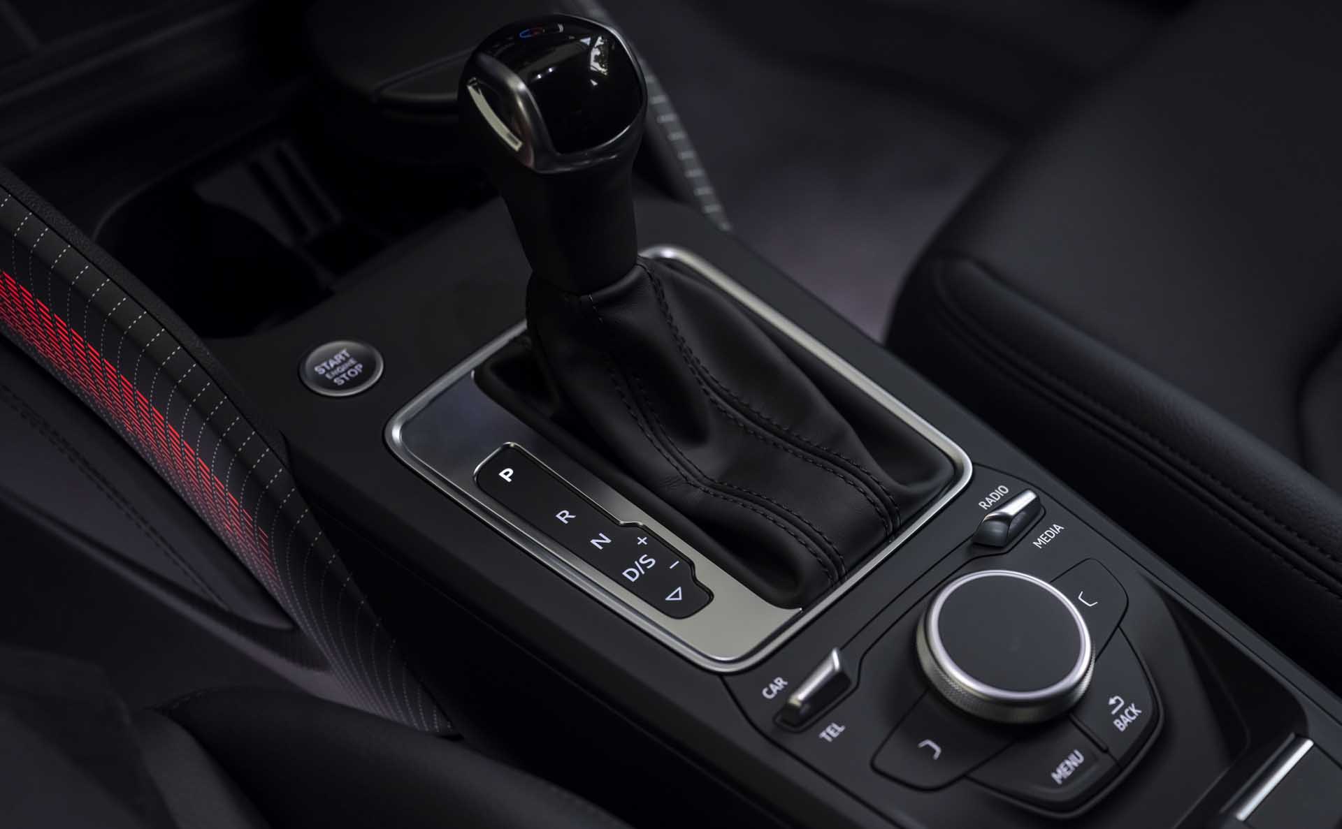 Cần số xe Audi Q2 2021