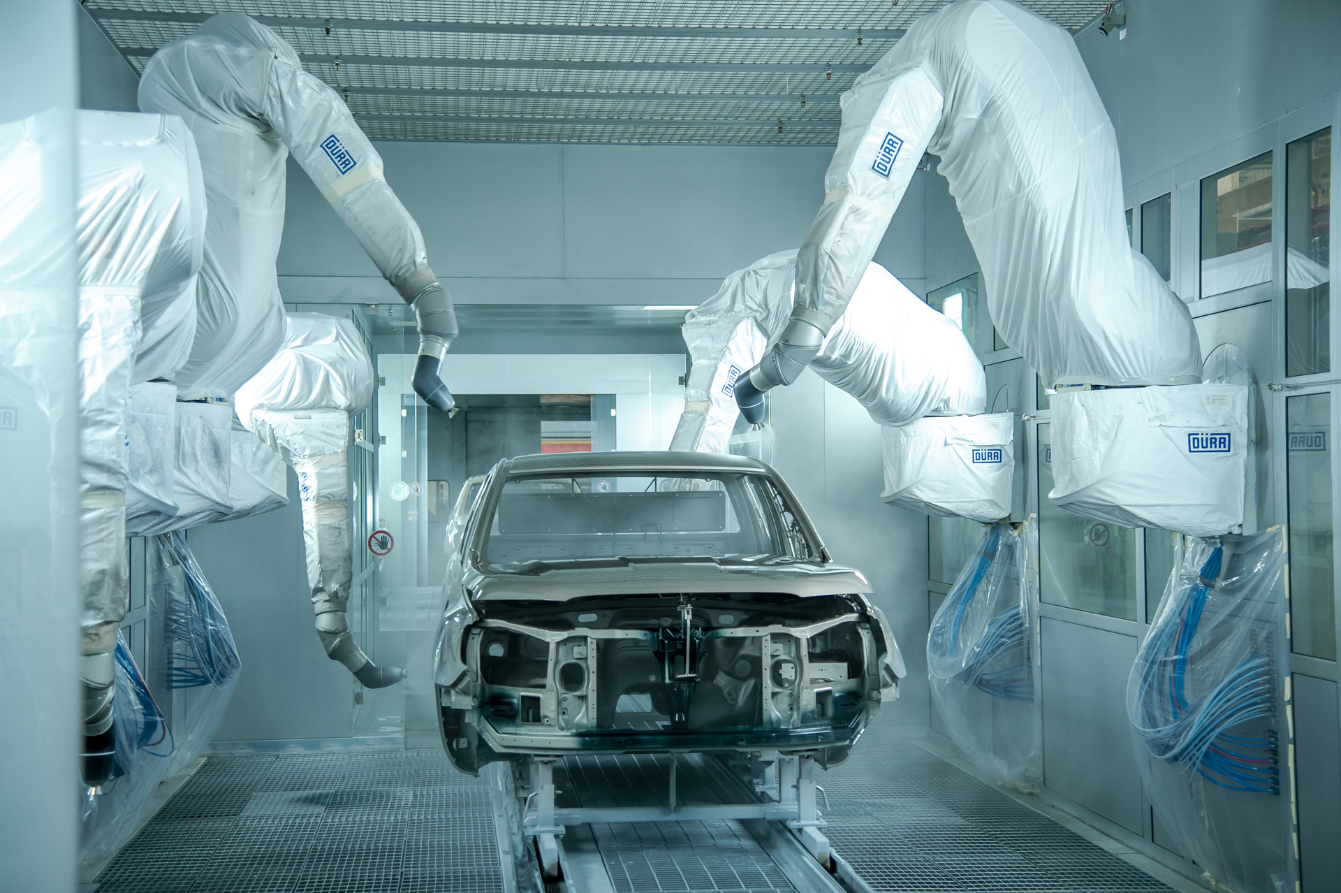 Dây chuyền sơn mới ở nhà máy Ford Hải Dương