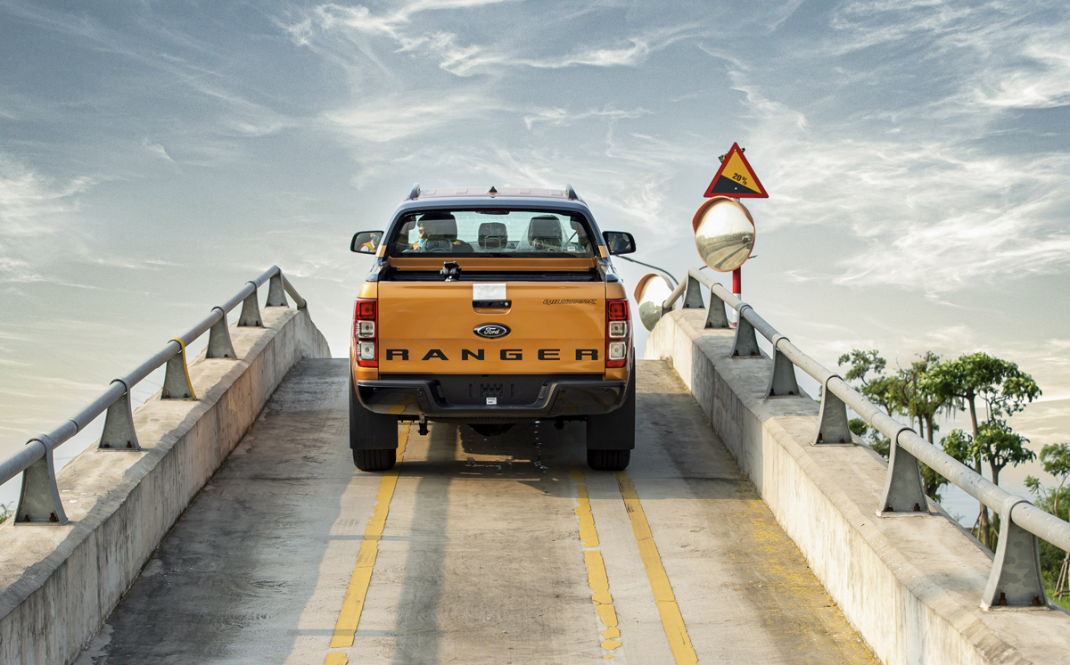 Ford Ranger trên đường chạy thử nghiệm