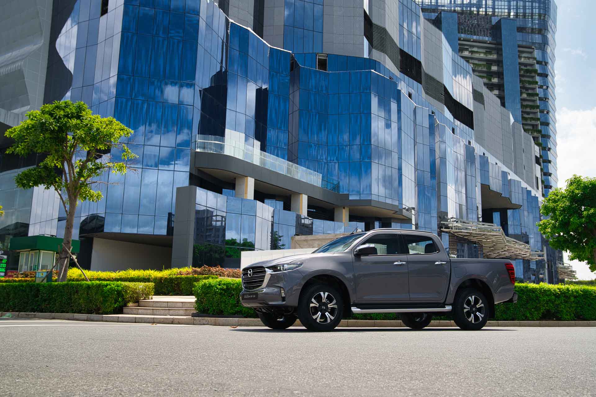 Mazda BT-50 2021 nâng cấp diện mạo hoàn toàn mới