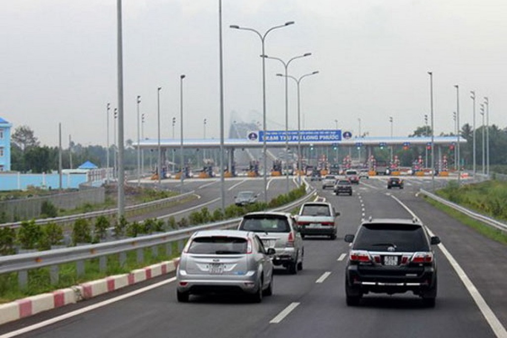 lái xe trên cao tốc