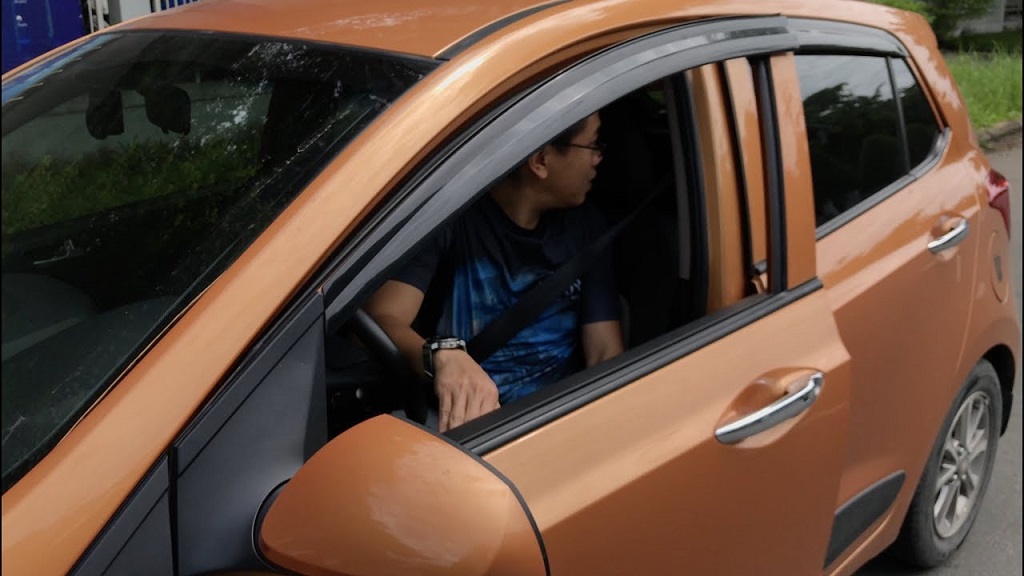 lỗi không đóng được cửa xe ô tô