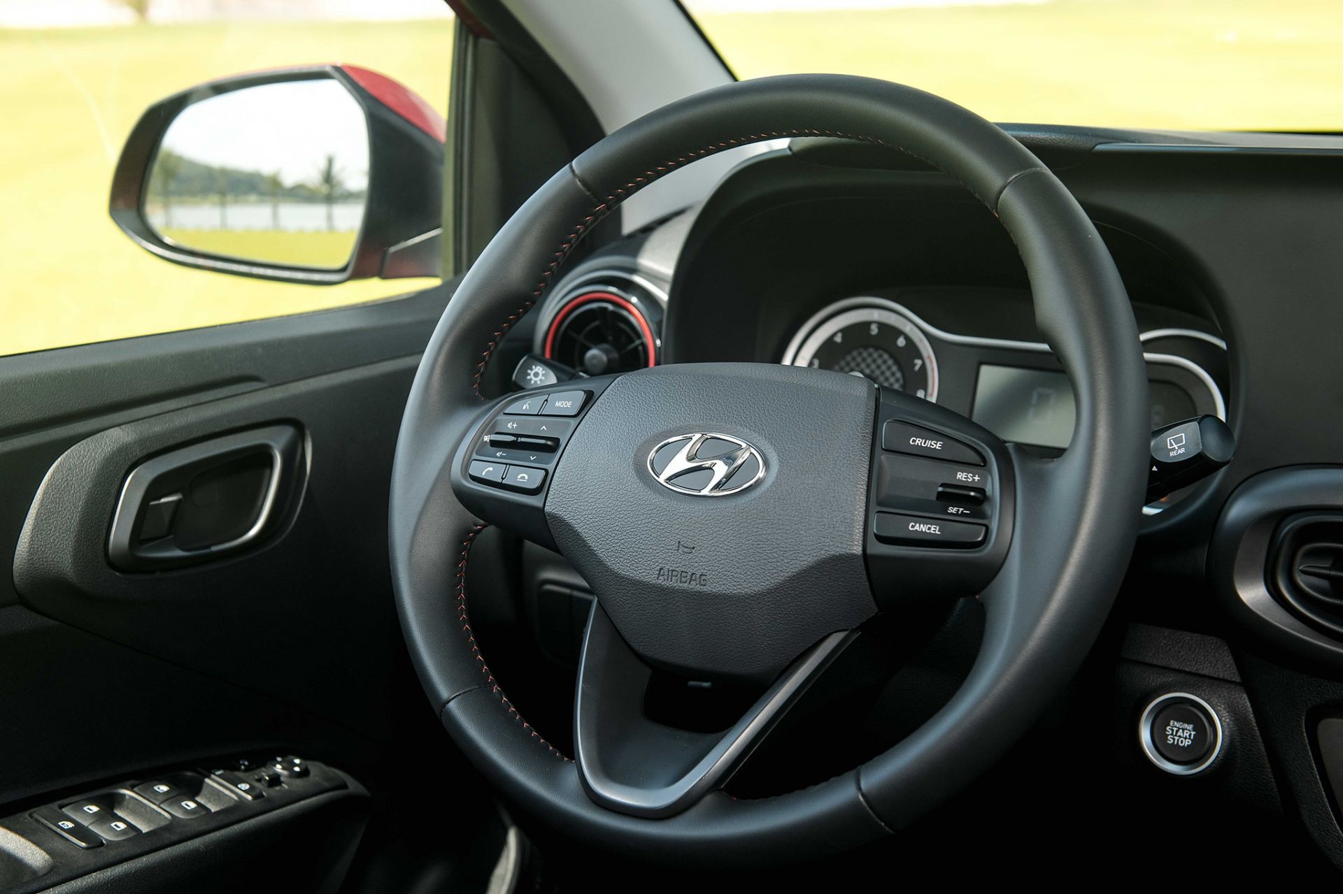 Vô lăng xe Hyundai Grand i10 2021