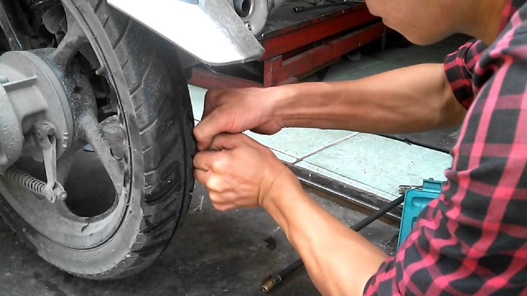 lốp xe máy