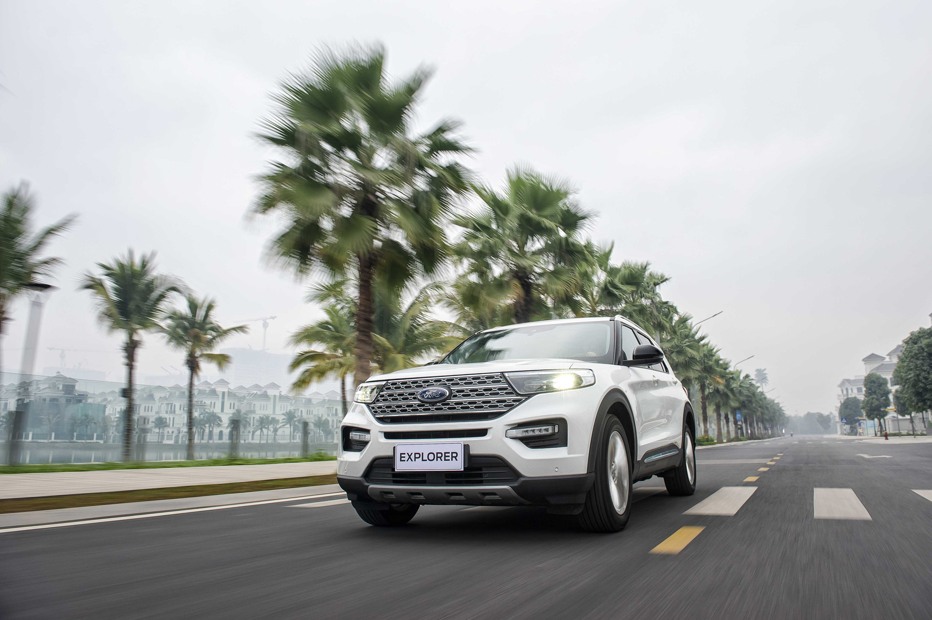 Ford Explorer 2022 vẫn trang bị động cơ 2.3 Ecoboost