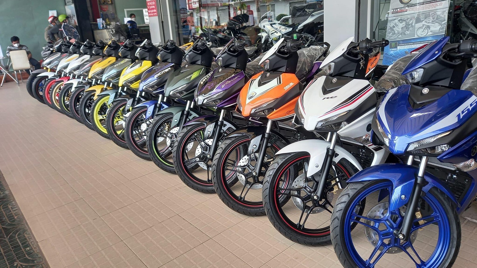 mua xe máy dịp tết