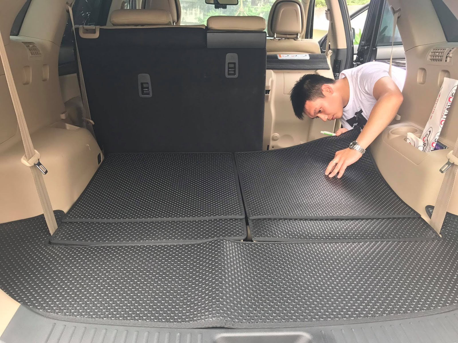 lót sàn xe tự cắt