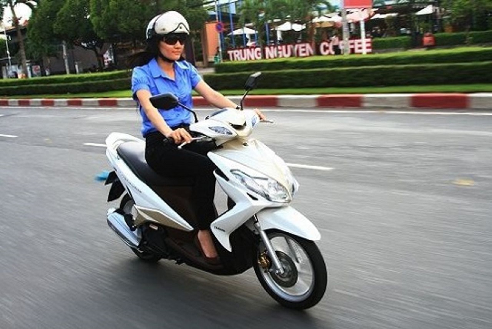 cách tiết kiệm xăng xe máy