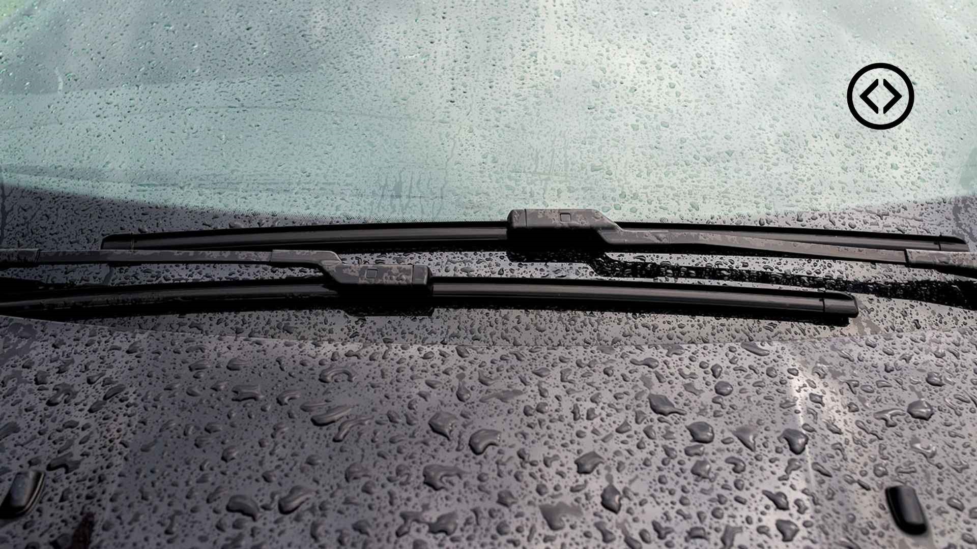 Cảm biến gạt mưa tự động hoạt động như thế nào?