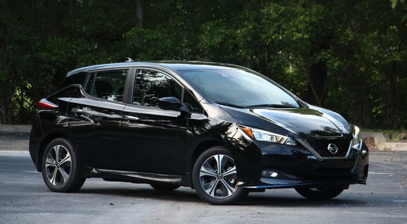 Những chiếc ô tô điện rẻ nhất với phạm vi hoạt động hơn 300 km