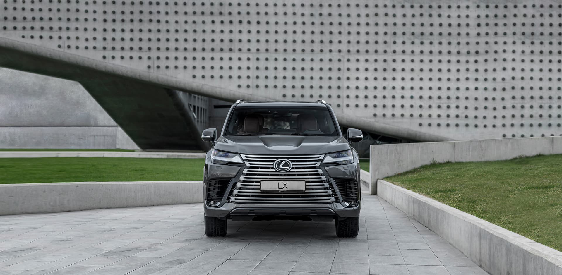 Lexus LX 600