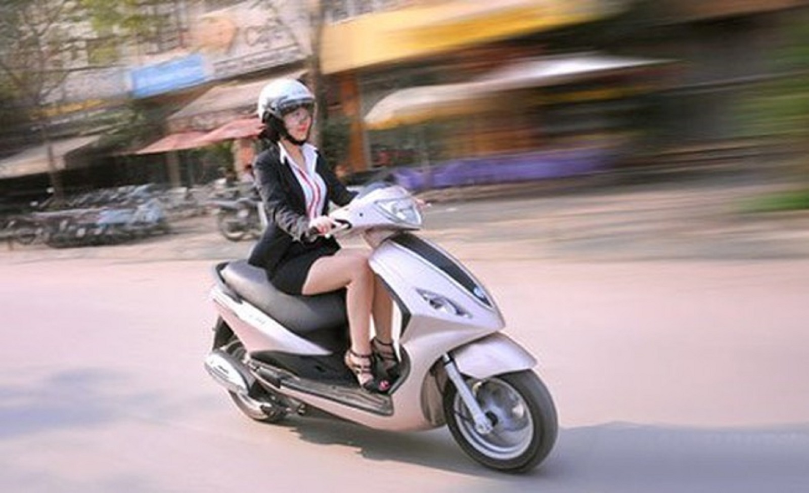 thói quen đi xe của phụ nữ